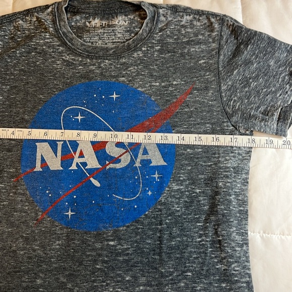 Fifth Sun Size Small NASA Heather Gray Short Sleeve Tee-Shirt - Picture 5 of 6